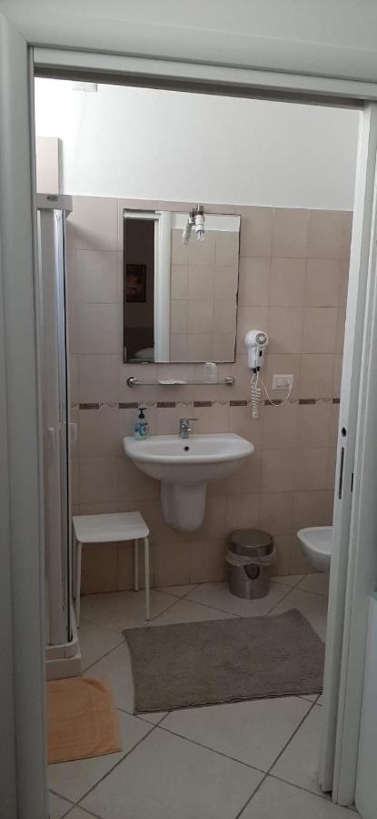 נוצ'י B&B Caffe מראה חיצוני תמונה