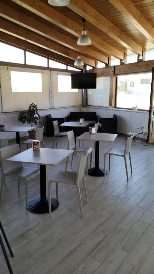 נוצ'י B&B Caffe מראה חיצוני תמונה