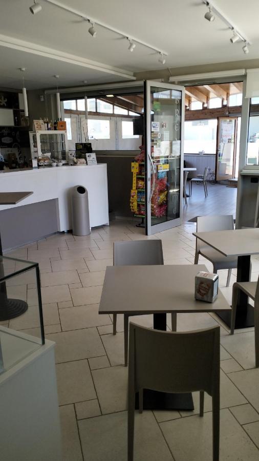 נוצ'י B&B Caffe מראה חיצוני תמונה